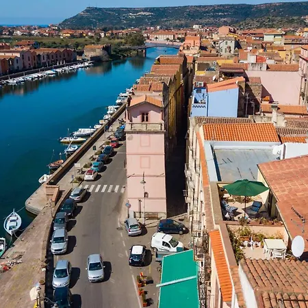 Apartment Il Palazzo Storico Bosa