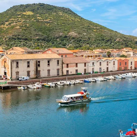 Il Palazzo Storico Bosa